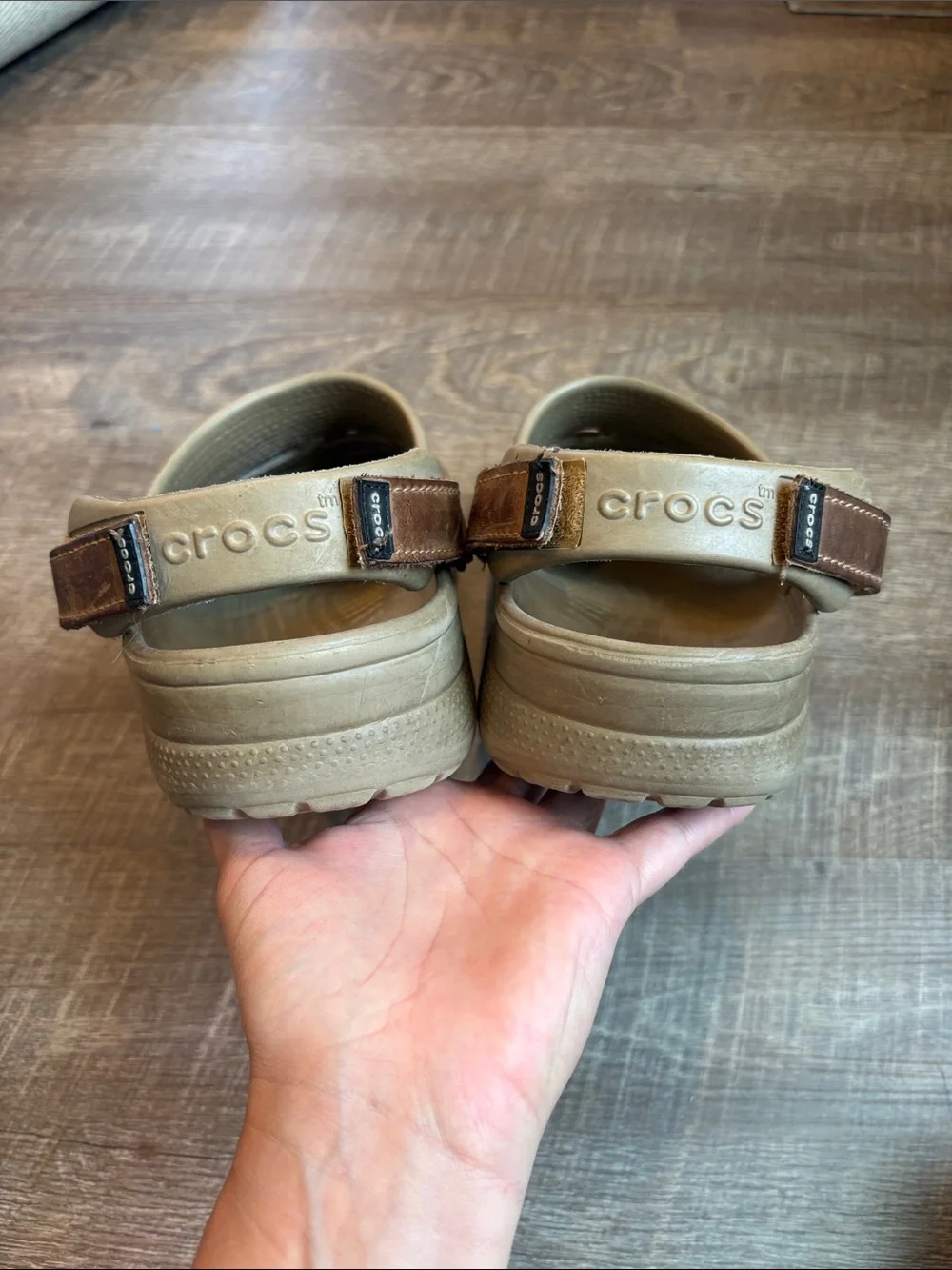 Crocs Yukon Vista Clogs Mens 11 Brown Leather Upper Slip On Back Strap Cushioned